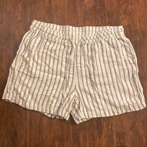 Old Navy Pants - Old Navy Linen Blend Striped Shorts XL